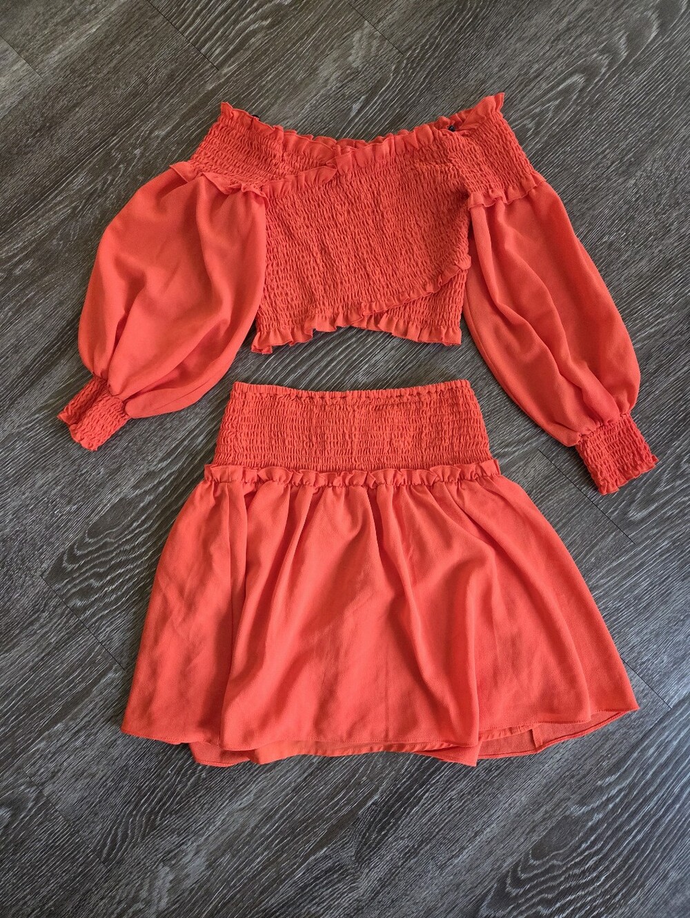 Ali & Jay Bright Red Orange Smocked Blouse Skirt Two Piece Set Size XS Festival